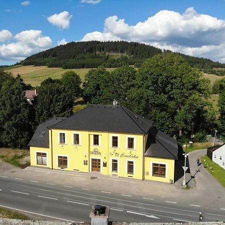 U Cmelaku Hotel Červená Voda Buitenkant foto