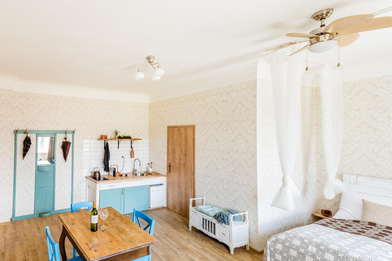 U Cmelaku Hotel Červená Voda Buitenkant foto